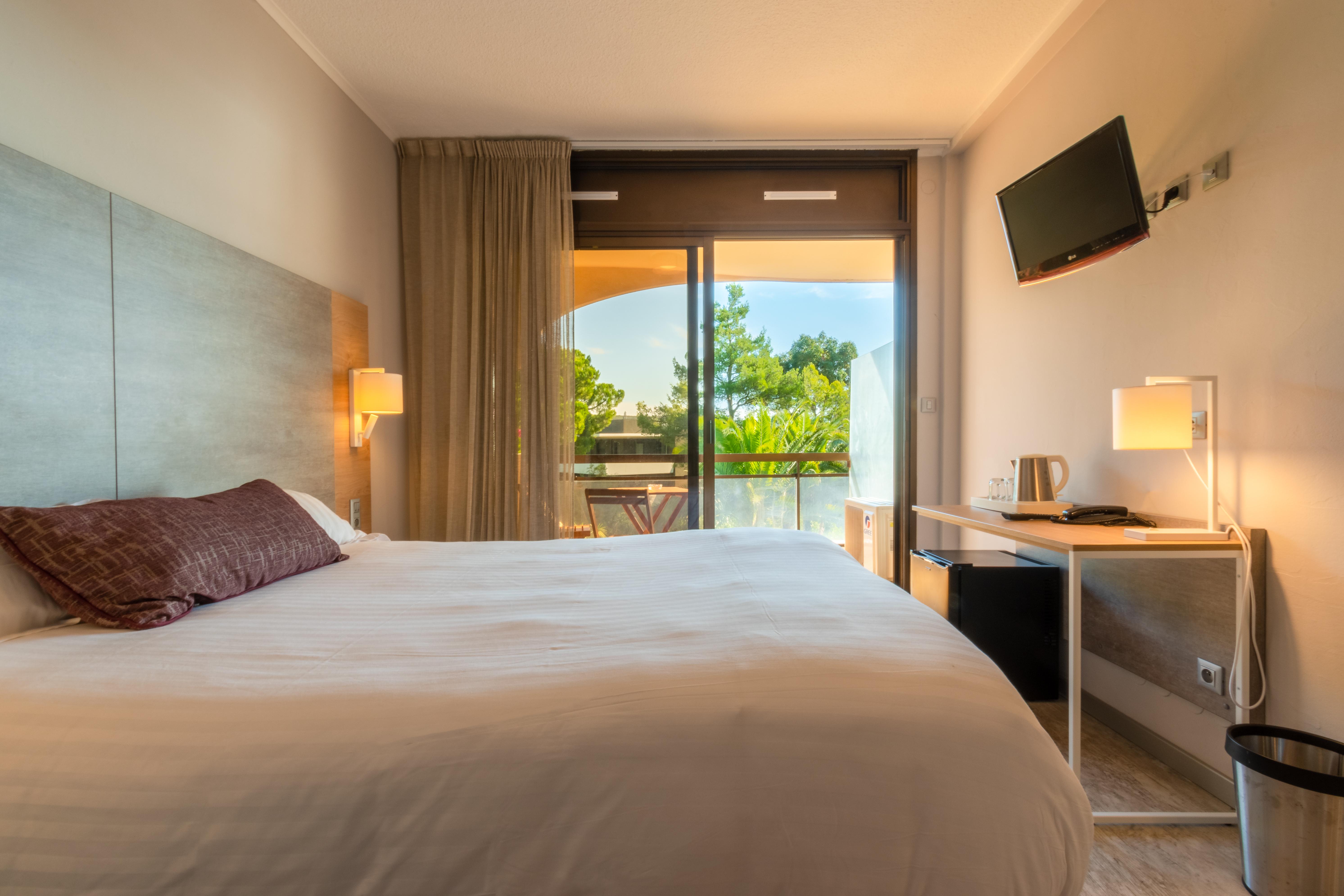 Hotel Bahia Villeneuve-Loubet Luaran gambar