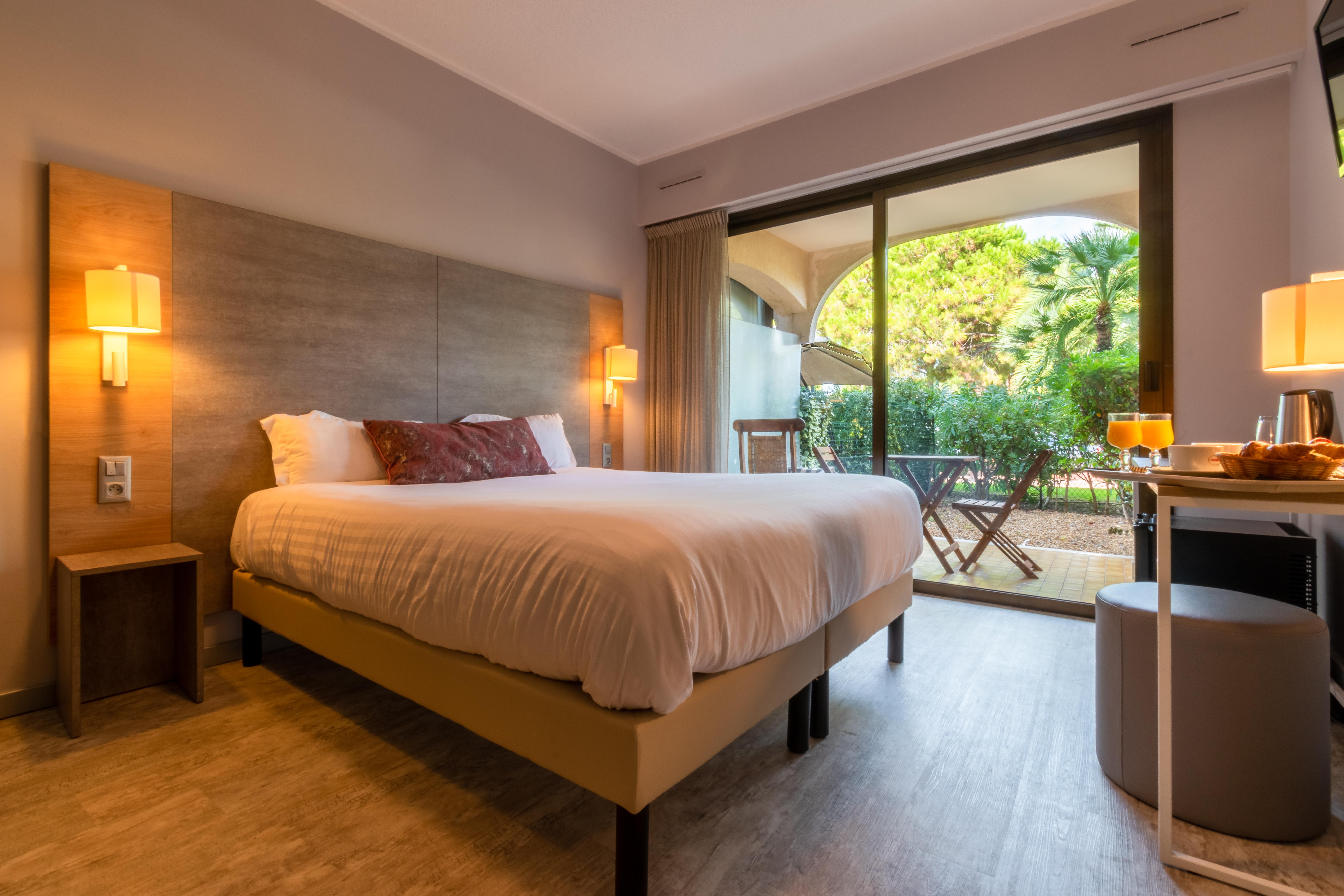 Hotel Bahia Villeneuve-Loubet Luaran gambar