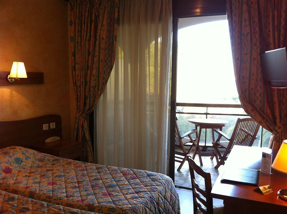 Hotel Bahia Villeneuve-Loubet Luaran gambar