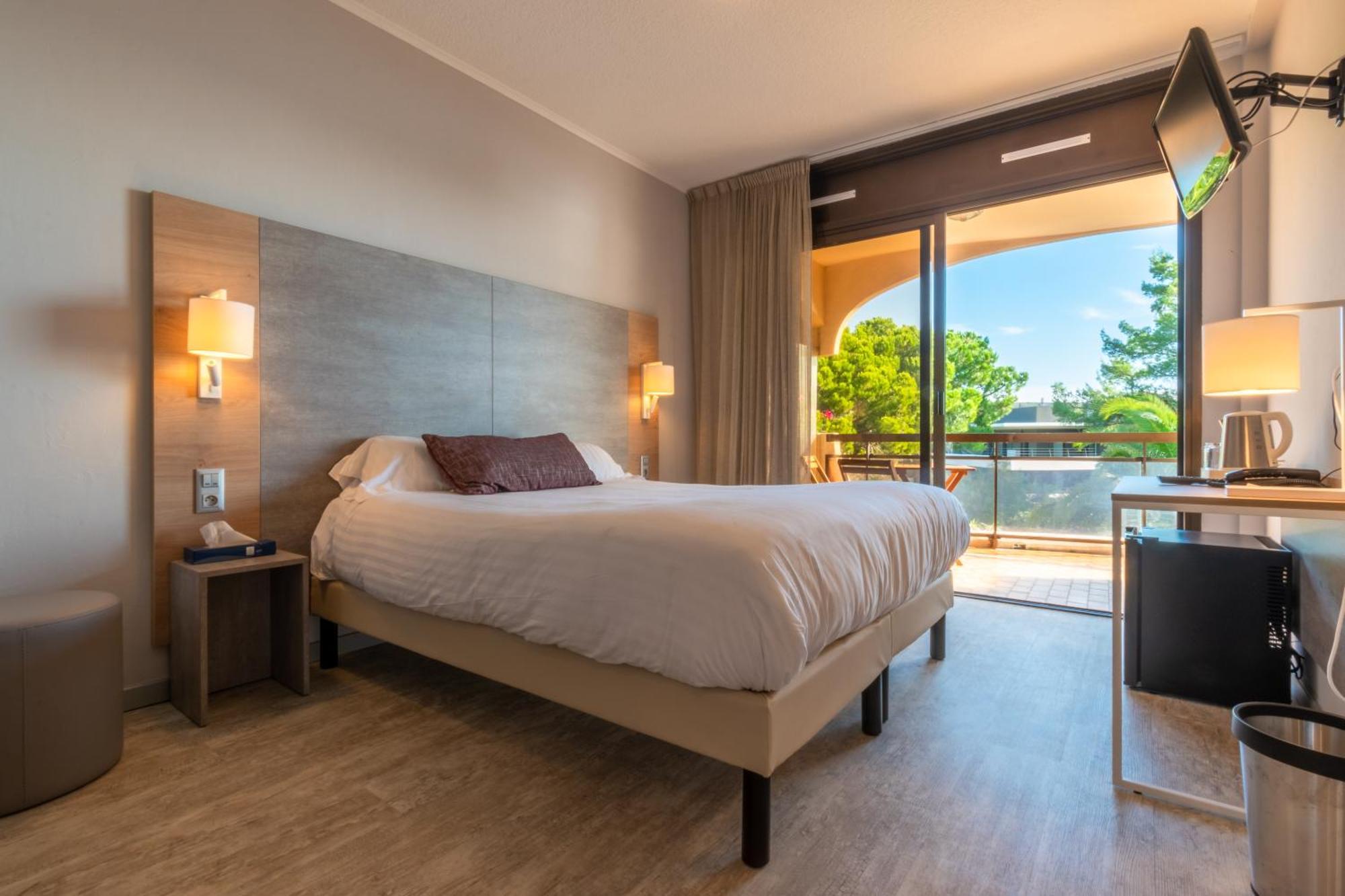 Hotel Bahia Villeneuve-Loubet Luaran gambar