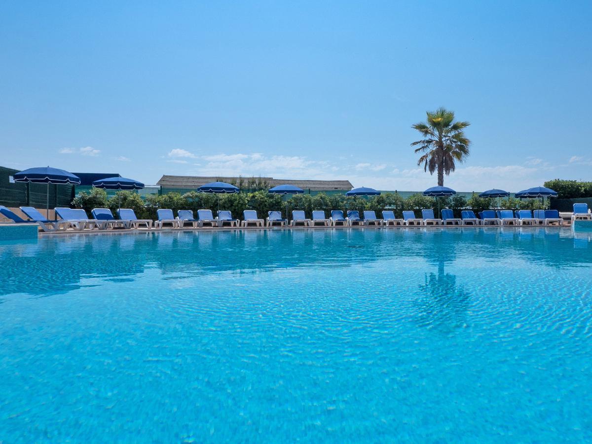 Hotel Bahia Villeneuve-Loubet Luaran gambar