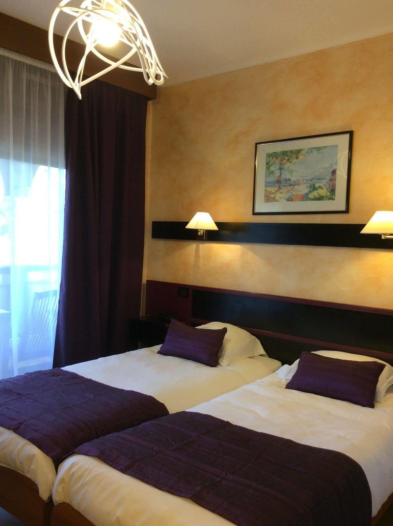 Hotel Bahia Villeneuve-Loubet Luaran gambar
