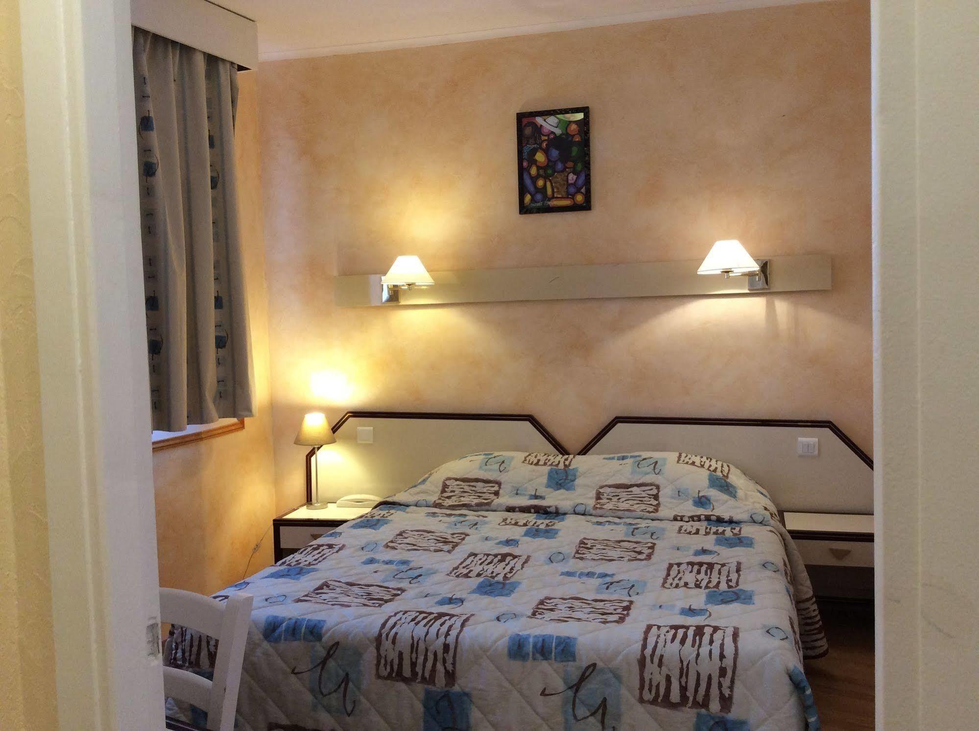 Hotel Bahia Villeneuve-Loubet Luaran gambar