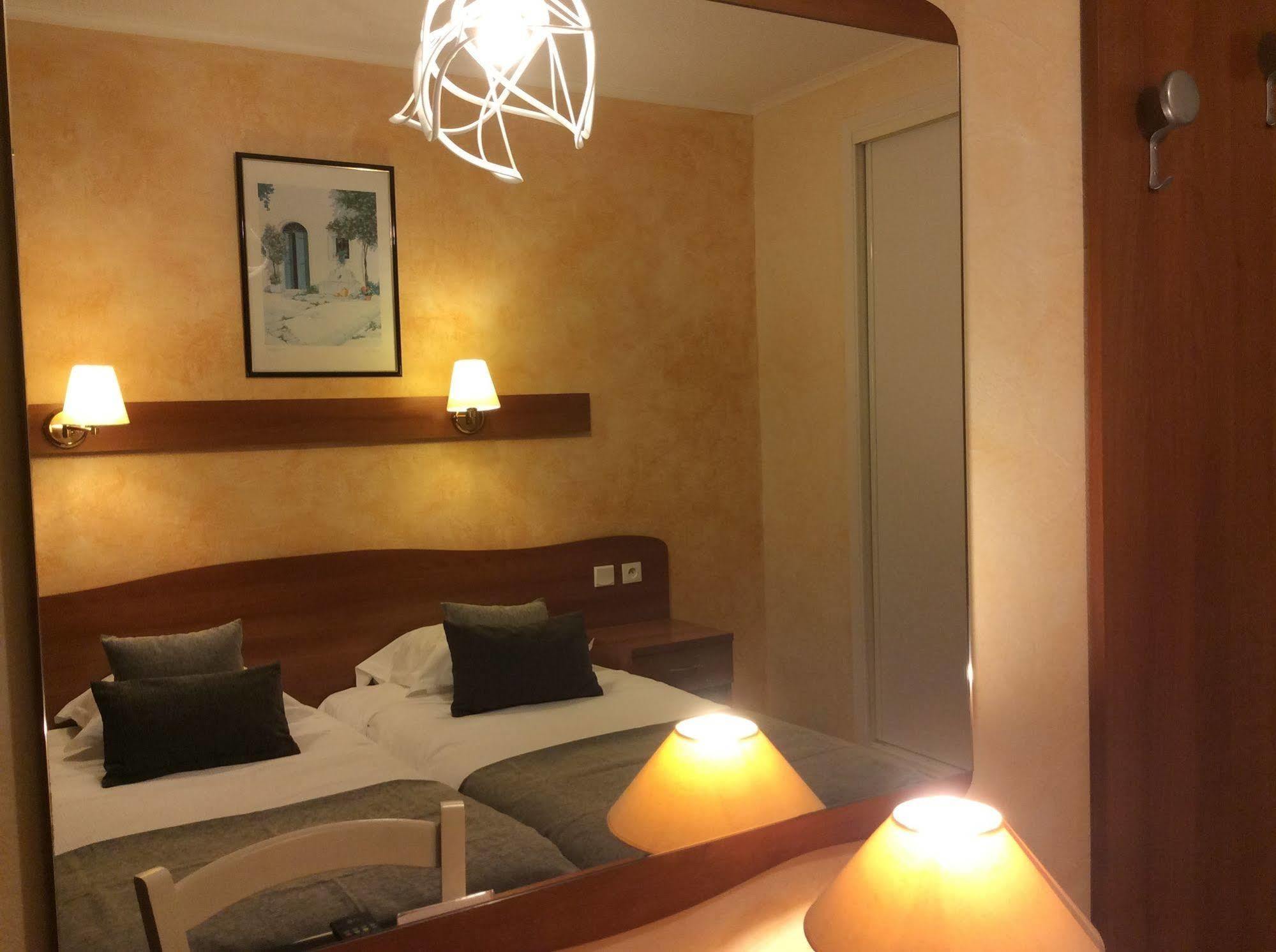 Hotel Bahia Villeneuve-Loubet Luaran gambar